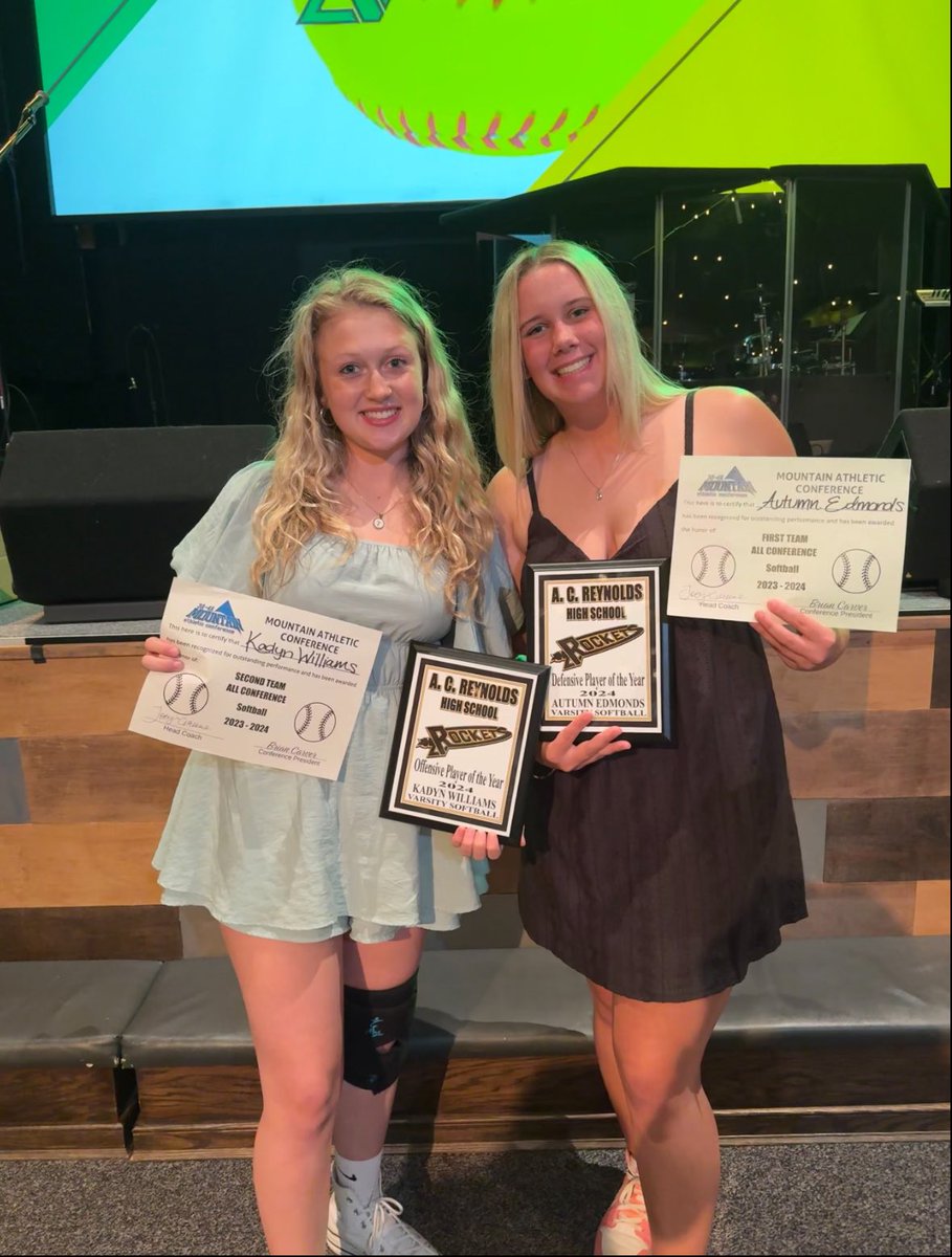 KadynWilliams15's tweet photo. All Conference, second team and Offensive Player of the Year! Thank you to all of my teammates and coaches for giving me a great freshman year!🥎💚💛 @ChadNelms4 @ETSUSoftball @UpstateSoftball @UNCWsoftball https://t.co/qNP60R6CzQ