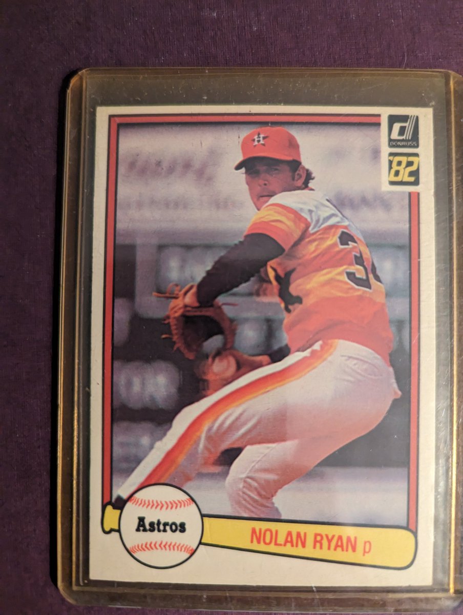 tweetingclip's tweet image. to all you card collectors, my dad and I are finally going through all our stuff. 

we&apos;ve got some gems. I&apos;m adding more stuff to the eBay page every day. 

if there&apos;s a player you like, let me know, we&apos;ve probably got him.

ebay.com/usr/candccol_6…