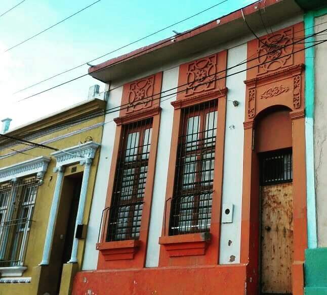 soytuventana's tweet photo. Entre Puertas y Ventanas...
#VentanasDeMaracaibo #WhatAWindows #WindowsAndDoors  #MaracaiboAColor #MaracaiboCity #SoyMonikBea #Zulia #Maracaibo 
#NoContextDoors #DailyDoor #doors

📸 @soymonikbea https://t.co/2S6IVIXeia