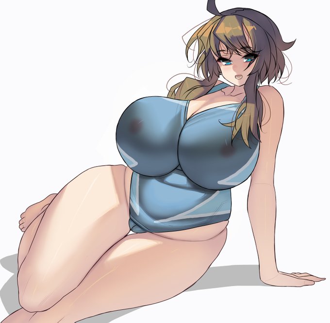 競泳水着おっぱい 