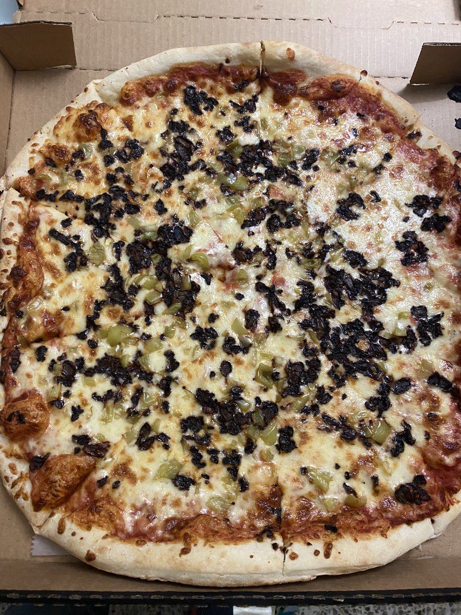 Adivinen qué es lo negro…😂😂