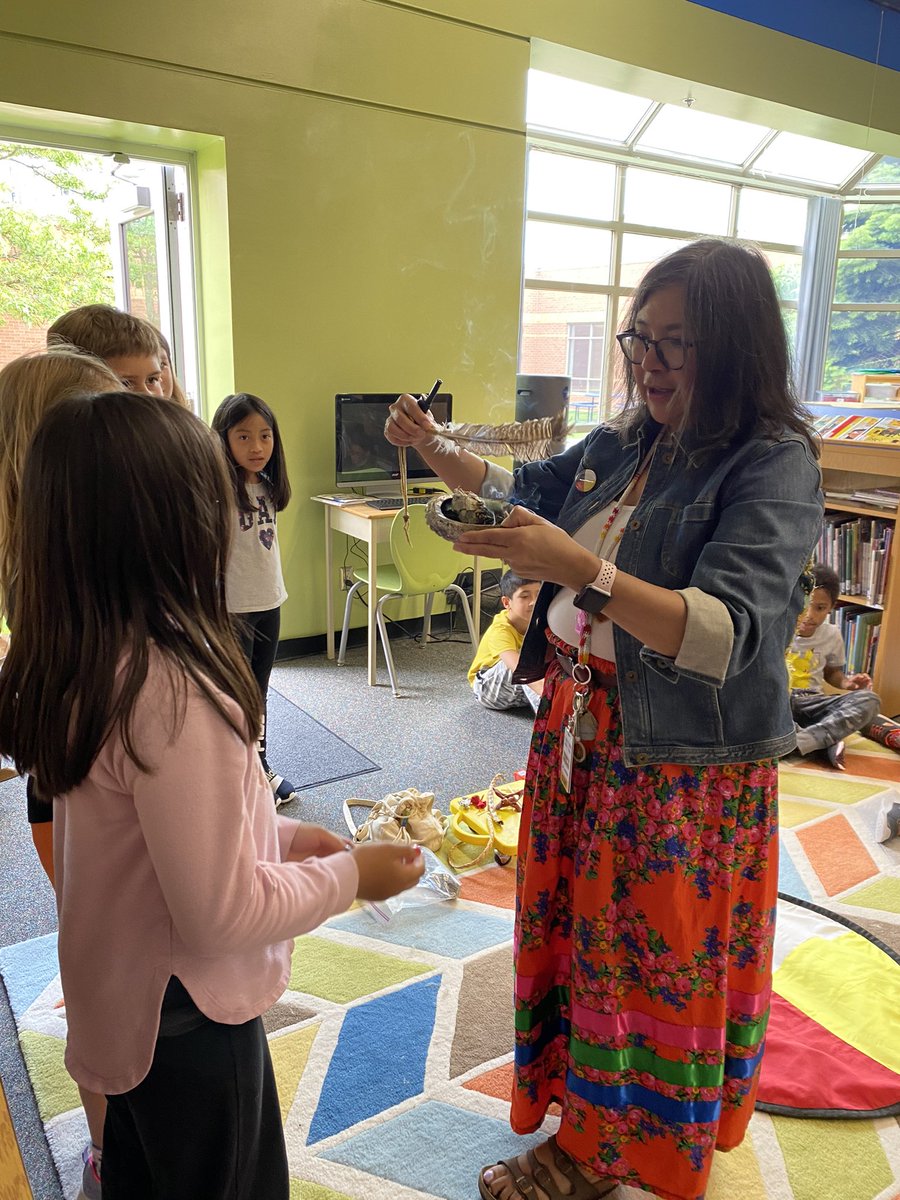 MrsKroeger's tweet photo. Thank you Mrs. Johnston @STCLCommons for sharing with us a beautiful and heartfelt smudging ceremony. We enjoyed learning about the significance of the medicine wheel. We are very proud to wear our new bracelets. @STCTimberwolves https://t.co/eWrBtxQ9Vg