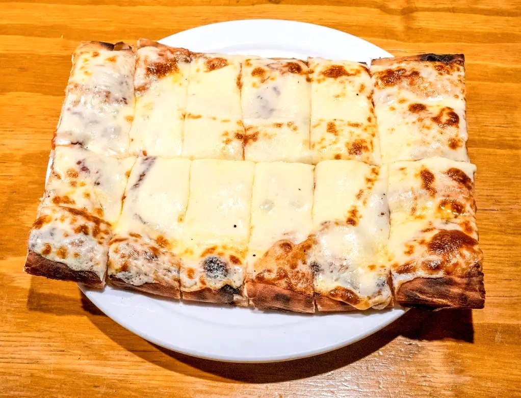 AltaFacha tweet media