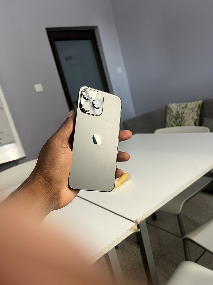 ApplePlug_ZW's tweet photo. Every now and then we gotta throw in a good deal😅

iPhone 14 ProMax 128GB 90% Battery Health. $870 |Swap and top✅

Contact 0714760738 https://t.co/jhTHMwB5KS