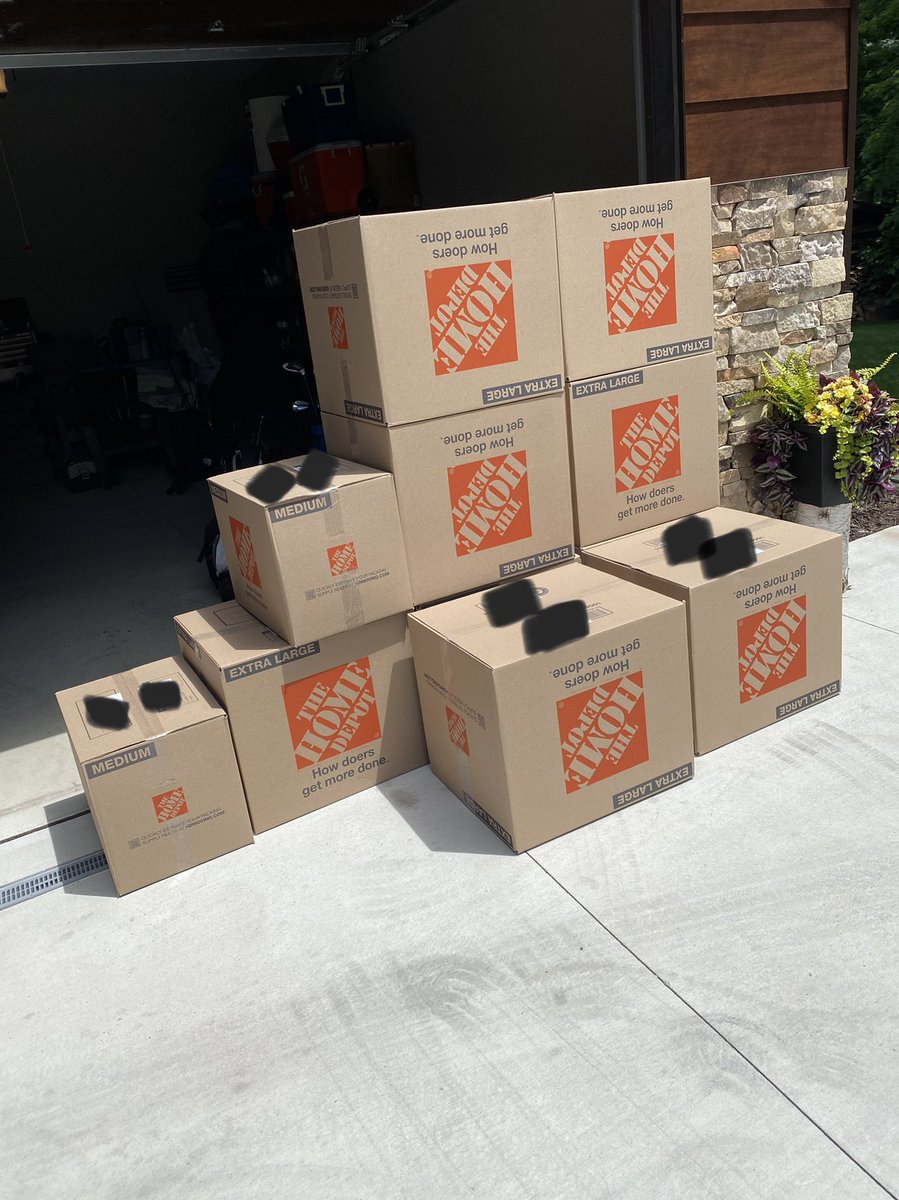 750+ units sent out today ✅

Looking to spend 25-30k this month on some good sales and BTS items! 

Hoping for a huge second half of the year 🚀