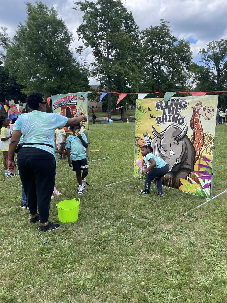 Mrs. Guenther (@mrshguenther) on Twitter photo Field day was full of smiles, treats, and fun games! Shout out to The Chill and Willy Woo Woo for making the day extra special!! ☀️⚽️ <a href="/ScottsBranchES/">Scotts Branch Elementary School</a> @LTillSBES <a href="/msdehaan_bcps/">Katelynne de Haan</a> <a href="/DPerryBCPS/">Mr. Perry</a> <a href="/MrsAddy_/">Stacey Addy</a> Field day was full of smiles, treats, and fun games! Shout out to The Chill and Willy Woo Woo for making the day extra special!! ☀️⚽️ <a href="/ScottsBranchES/">Scotts Branch Elementary School</a> @LTillSBES <a href="/msdehaan_bcps/">Katelynne de Haan</a> <a href="/DPerryBCPS/">Mr. Perry</a> <a href="/MrsAddy_/">Stacey Addy</a>