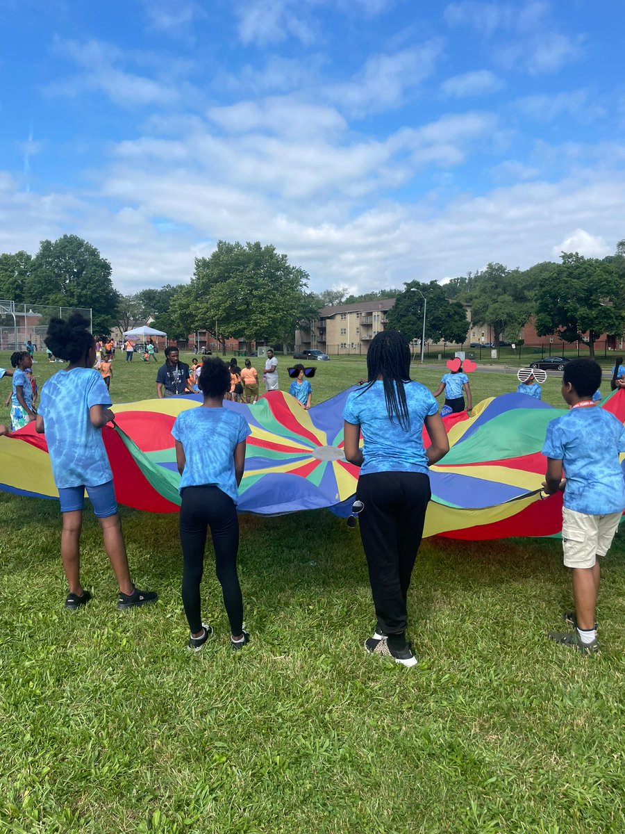 Mrs. Guenther tweet media