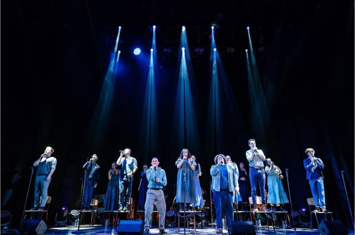SA_Musical's tweet photo. Spring Awakening West End Reunion 🌸
https://t.co/AIEmFOCf0m
#SpringAwakening #JamieMuscato #JackWolfe #LucyMayBarker #CharlotteWakefield @StevenSater https://t.co/JwM4C78gTh