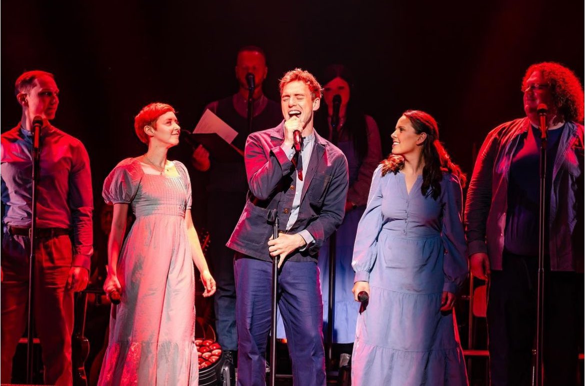 SA_Musical's tweet photo. Spring Awakening West End Reunion 🌸💜
https://t.co/AIEmFOCf0m
#SpringAwakening #JamieMuscato #JackWolfe #LucyMayBarker #CharlotteWakefield @StevenSater https://t.co/OEGnfxZLAW