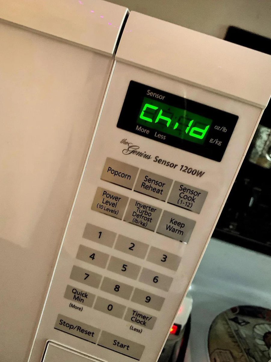 Katykat080497's tweet photo. When your microwave demands a sacrifice https://t.co/DS71FMPOg4