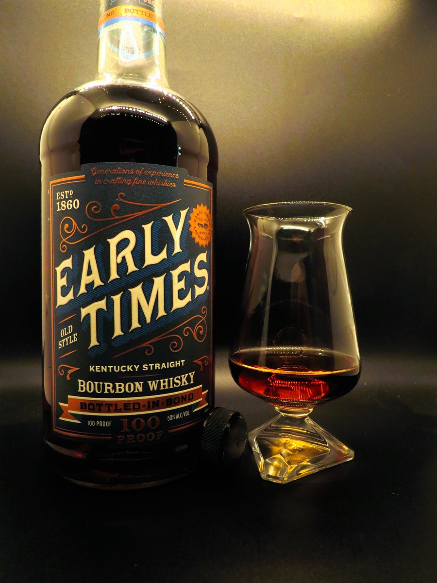 ***New Review*** Dropping tomorrow, Early Times Bottled-In-Bond Kentucky #Straightbourbon #whisky. Make sure to check it out!!
#Kentucky #bourbon #bourbonwhisky #Earlytimes #luxrowdistillers #bourbonlifestyle #bourbonlovers #bourbonlover #cocktails #cheers