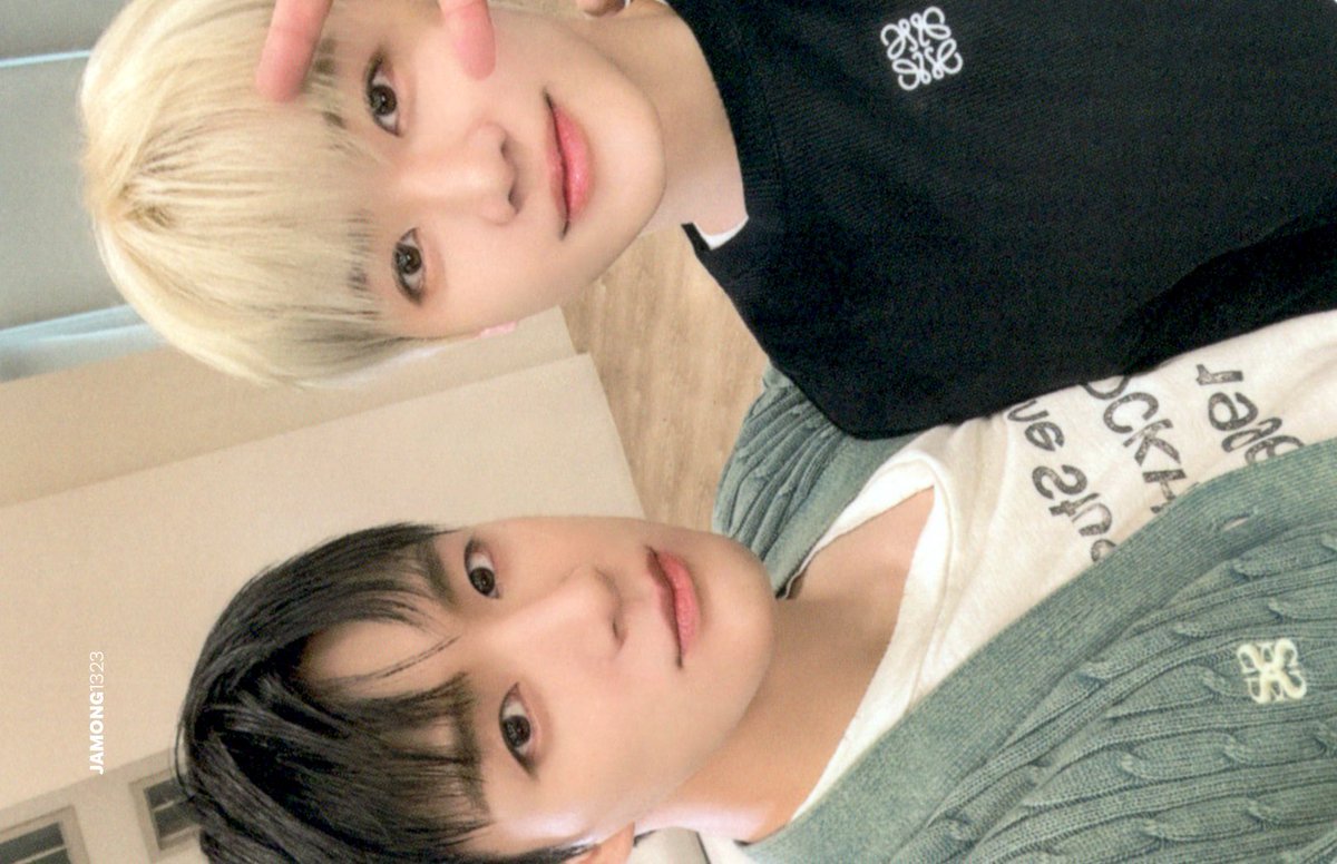 dive_into_nct's tweet photo. ์ผ์ ์ ๋ํฌ์นด ๋๋ณผ ๐๐ฉต๐๐ค๐ค๐ฉถ๐ค https://t.co/iRVw3KIgLP