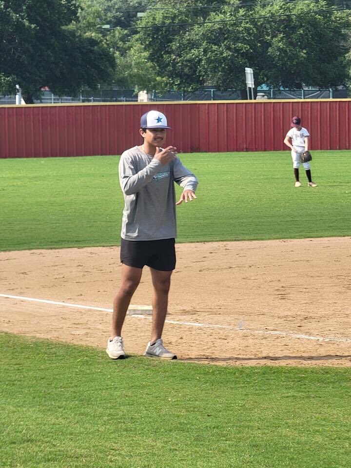 penaatone's tweet image. Just can’t keep this kid off the field. @NoahPena19 needs to be resting and getting ready for rehab. No dad the team needs me.
#baseballforlife