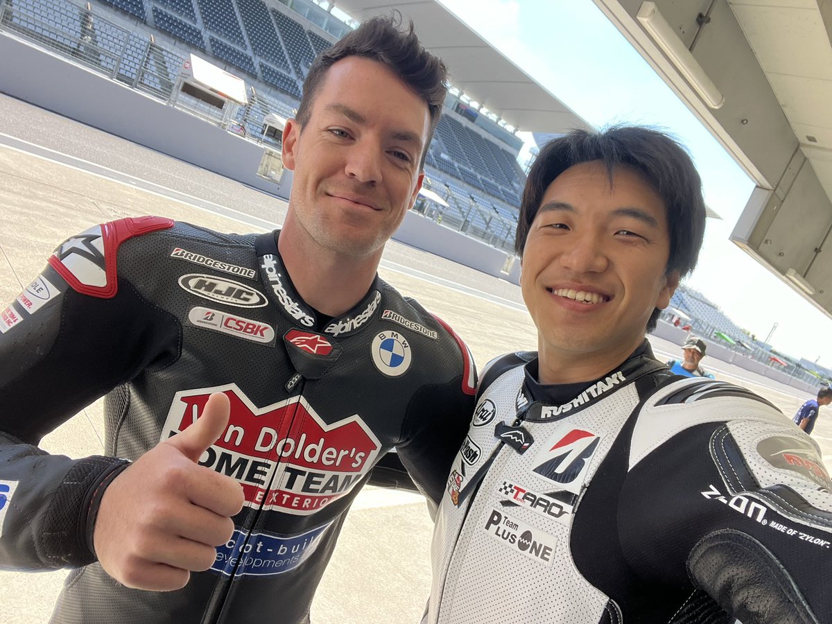 おはようございます☀
今日もいい天気の鈴鹿❗️
鈴鹿8耐テスト走行Day.1です💨

今年は白いツナギになりました✨
<a href="/Kushitani/">KUSHITANI</a> 

相方はカナダ選手権チャンピオンのベン🇨🇦
Nice to meet you‼️
<a href="/Benyoung_86/">Ben Young</a> 

#TeamTARO #鈴鹿8耐 #Suzuka8hours