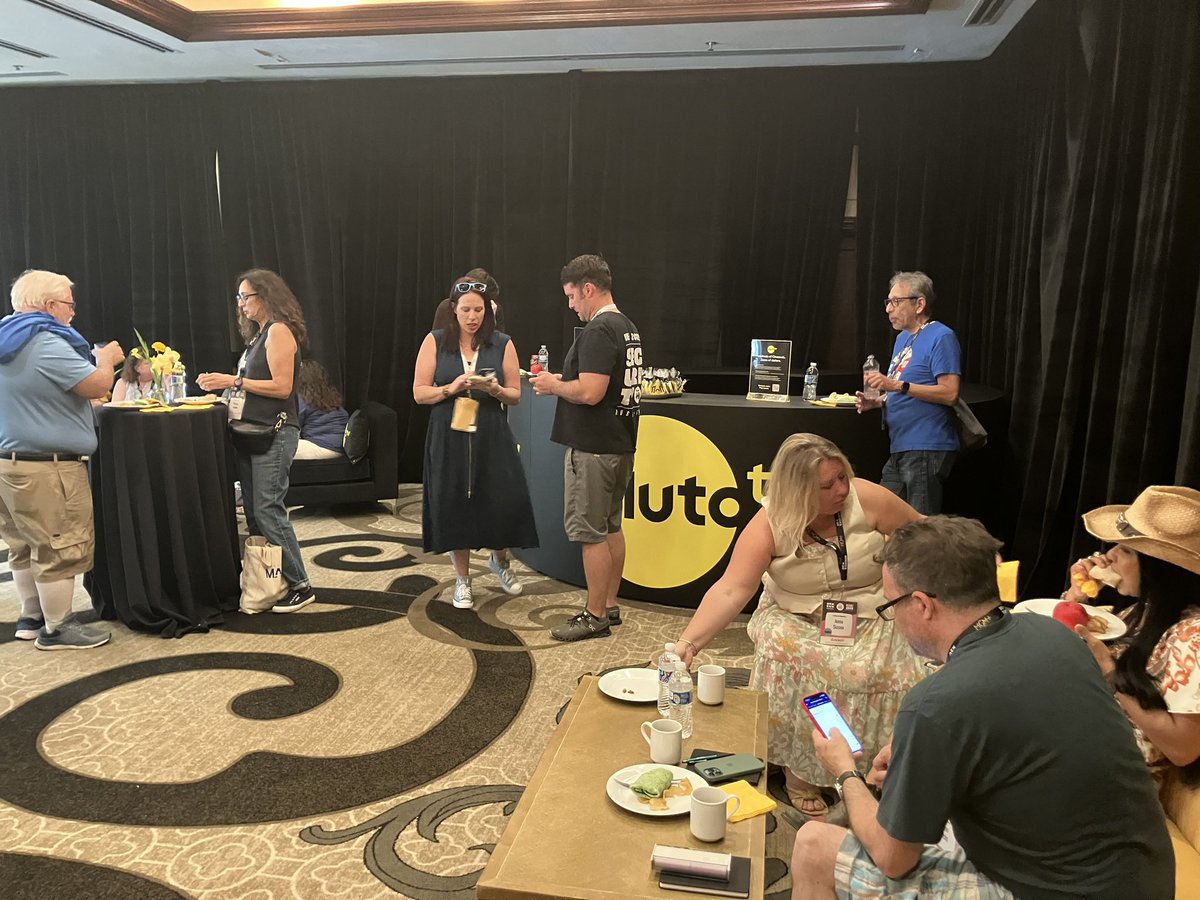 toooldtobehook's tweet photo. I mean … since you asked … whether it was the badgeholder lounge we visited 2-3 times a day or the pedicab that brought us back from ACL after the Norman Lear events, @PlutoTV was with us throughout. #ATXTVs13 #TVTogether https://t.co/NzxnRFtwPx