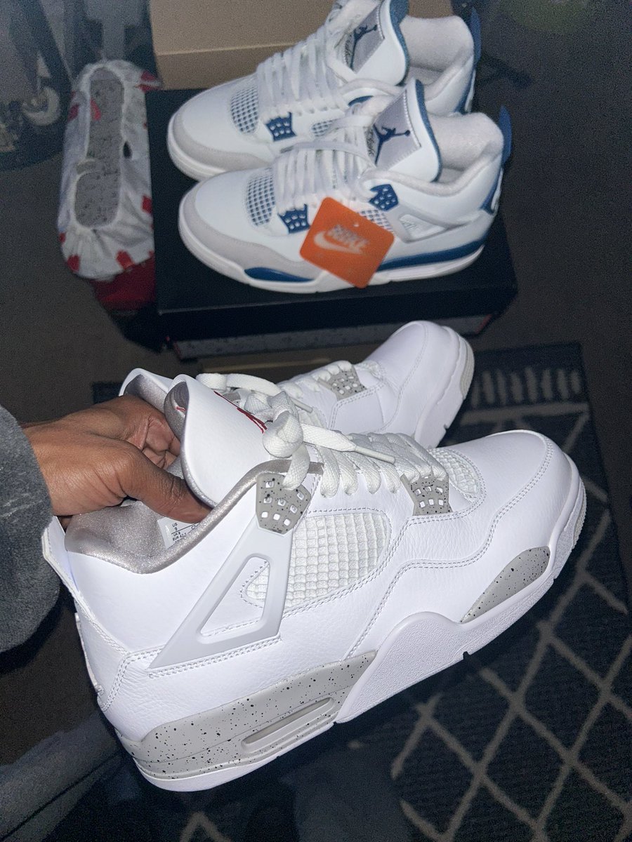 DinoStaxkzkixkz's tweet photo. Story of Dino Lyfe all I need and some #yzyslides #letgoo #yolo #keeprockingkicks #oreo4 #jordan4oreo #techwhite4s #oreo4s #nikejordan #industrial4s #militaryblue4s @DinoStaxkzkixkz @snkr_twitr @dm_handy @MattyH819 #foamrnrs #yezzy4life @theyeezymafia @kingstaccz ๐ฏ๐ค๐ฆ๐ฅถ๐ https://t.co/sQ3hZoDYnr