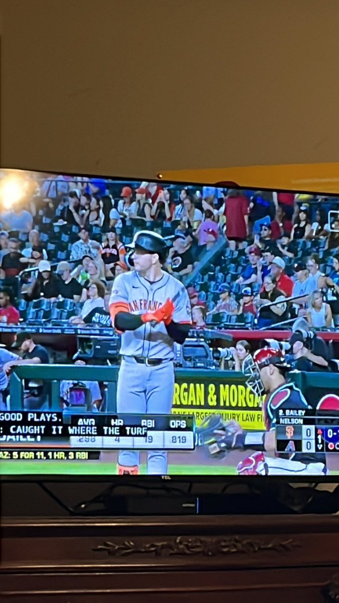 sundevilemily's tweet photo. Watching the Dbacks-Giants game #dbacks #baseball #dbacksvsgiants #arizonadiamondbacks https://t.co/ZkKZkujUuH
