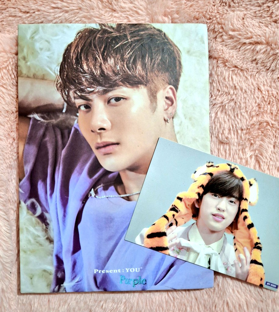 ohmy_peach's tweet photo. QUALQUER UM DOS ÁLBUNS.

R$65,00 - entrego em mãos em SP

PY: 
- Jay b ver;
- Jackson ver e 
- Youngjae ver. 

*somente álbum com sleeve destacado* 
Mostro quais são as opções. 

#GOT7FOREVER
#GOT7 
#JAYB
#JACKSON
#YOUNGJAE 
#VENDA
#VENDAKPOP https://t.co/HrOT2yeoee