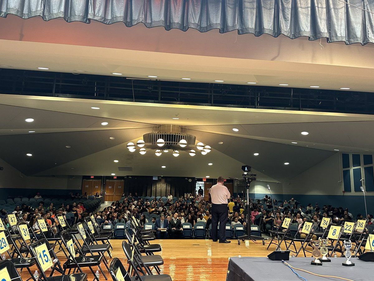 Dr. Frank O. Hernández tweet media