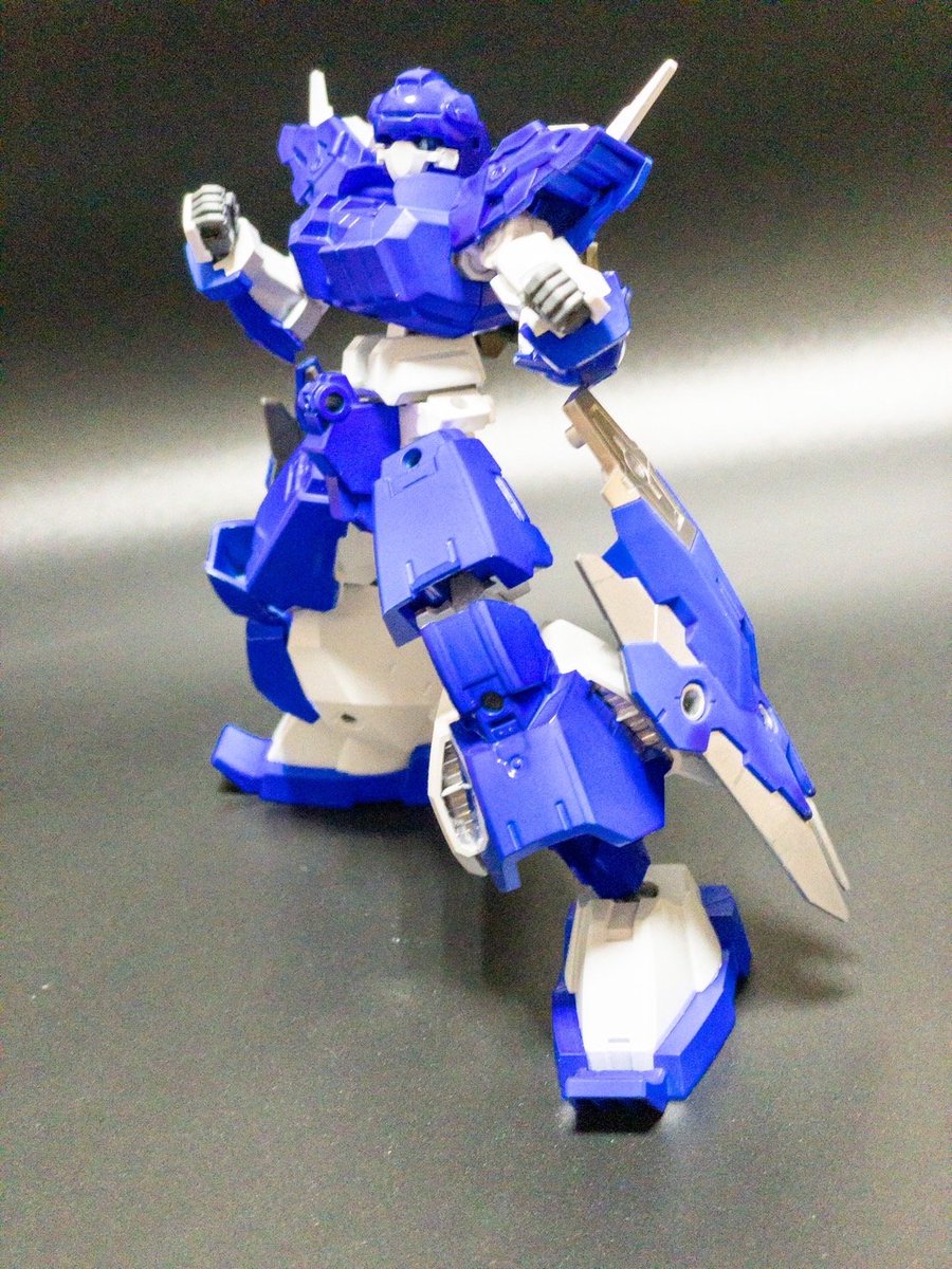 d_fuduki's tweet photo. #30MMSACS
「全く、テロの次は怪物騒ぎか。退屈しないな、ここは！」
「私達で止めるしかないわね！」
「アタシもルイス大尉から借りたクラマがあるからな、加勢させてもらうぜ！」
「了解です。二人とも近接戦闘になります、気を付けて下さい！」
ボイル・レンフィア・セリカの三人が大型機へ向かう。 https://t.co/sqtGmOsto1