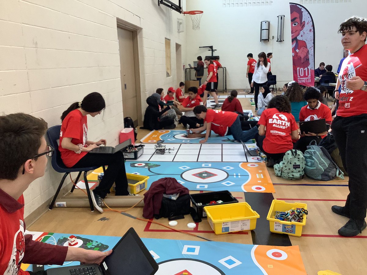 Nous étions présents à la compétition de robotique en mai dernier.
<a href="/ServEducatif_MA/">Services Éducatifs Csc MonAvenir</a> <a href="/cscmonavenir/">Csc MonAvenir</a> <a href="/esc_stefamille/">École secondaire catholique Sainte-Famille</a>