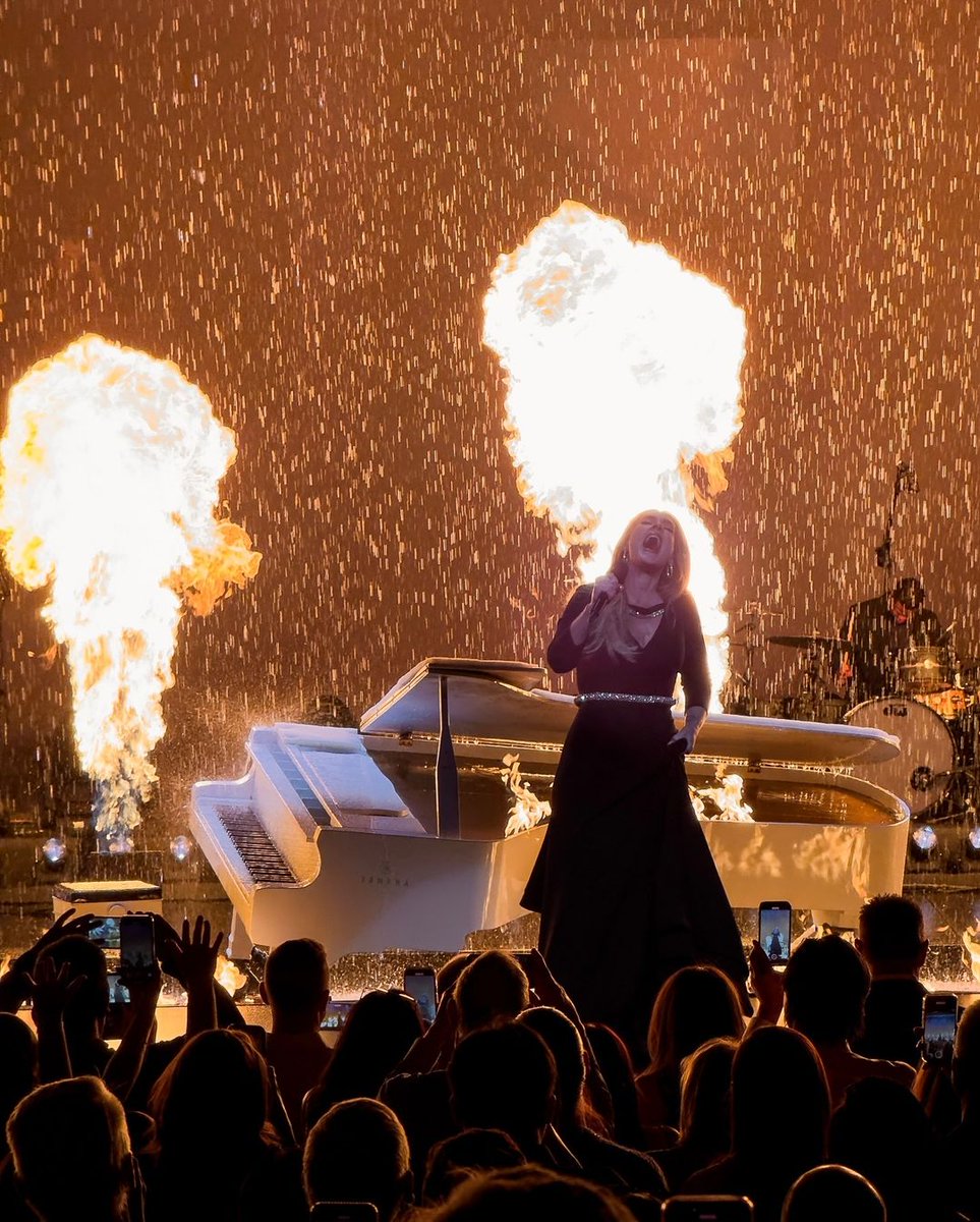 A photo you can hear 🔥🌧