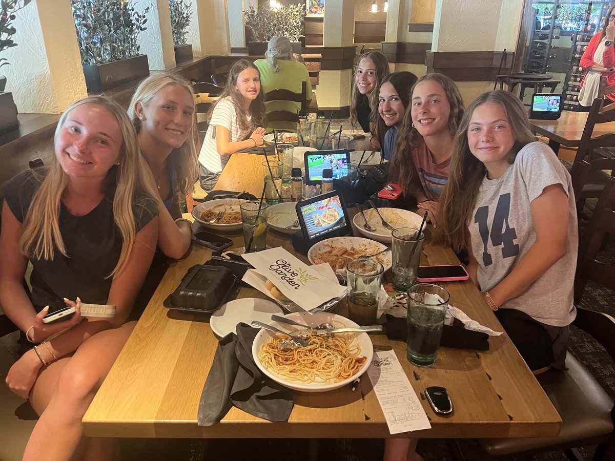 We had a great dinner tonight with our Turpin lacrosse athletes who are a very important part of our XC family too. We love multi sport athletes here at Turpin. Everyone is excited about year ☝️ one of this exciting new era of Spartan Cross Country.