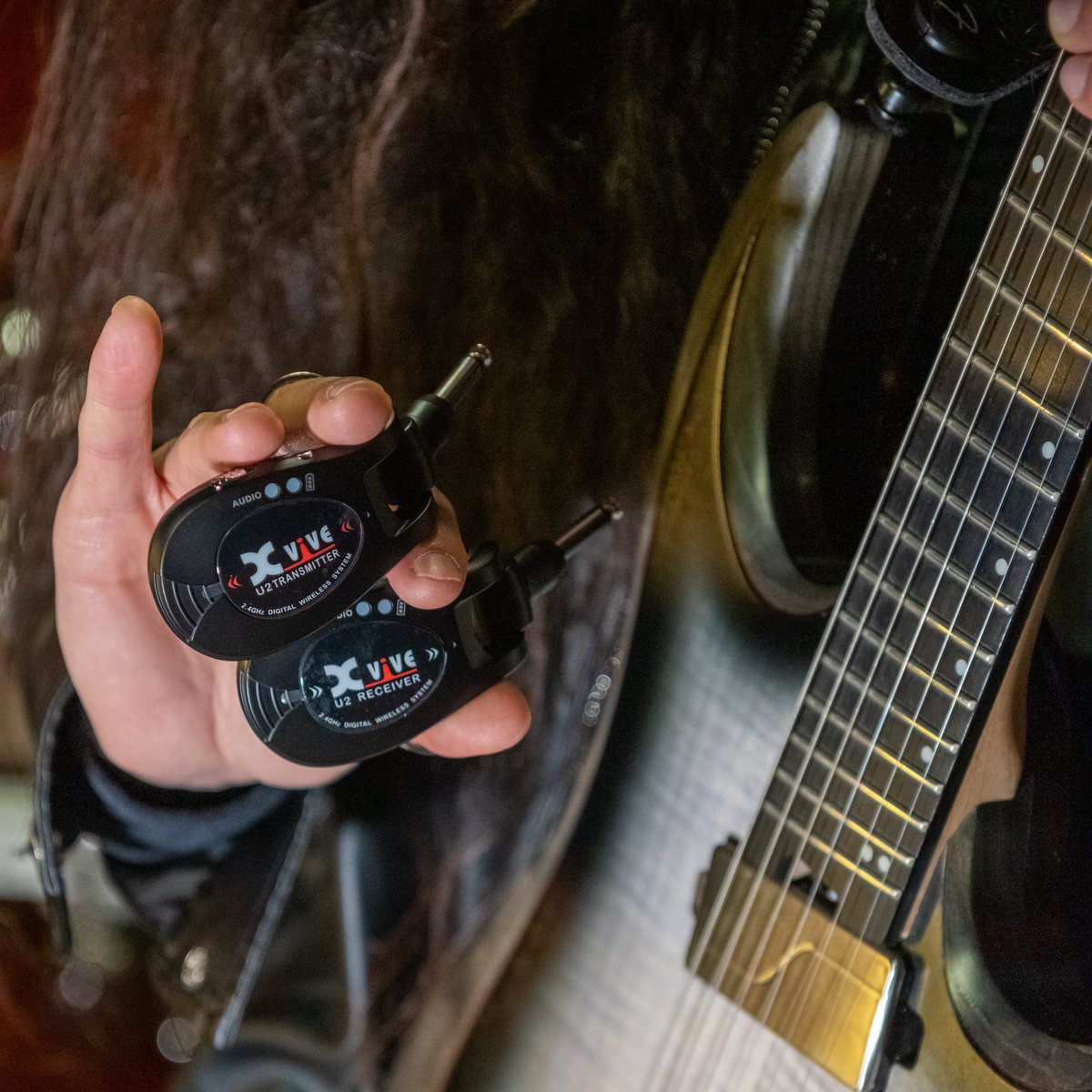 Xvive_Wireless's tweet image. Unleash stage freedom with Xvive U2 Guitar Wireless System! 🎸
Enjoy high-fidelity audio, ultra-low latency, and a 70 ft transmission range for seamless performances
👉 xvive.com/audio/product/…
#xvive #xviveU2 #wirelesssystem #guitar #bass #MusicFreedom #musician  #Wireless