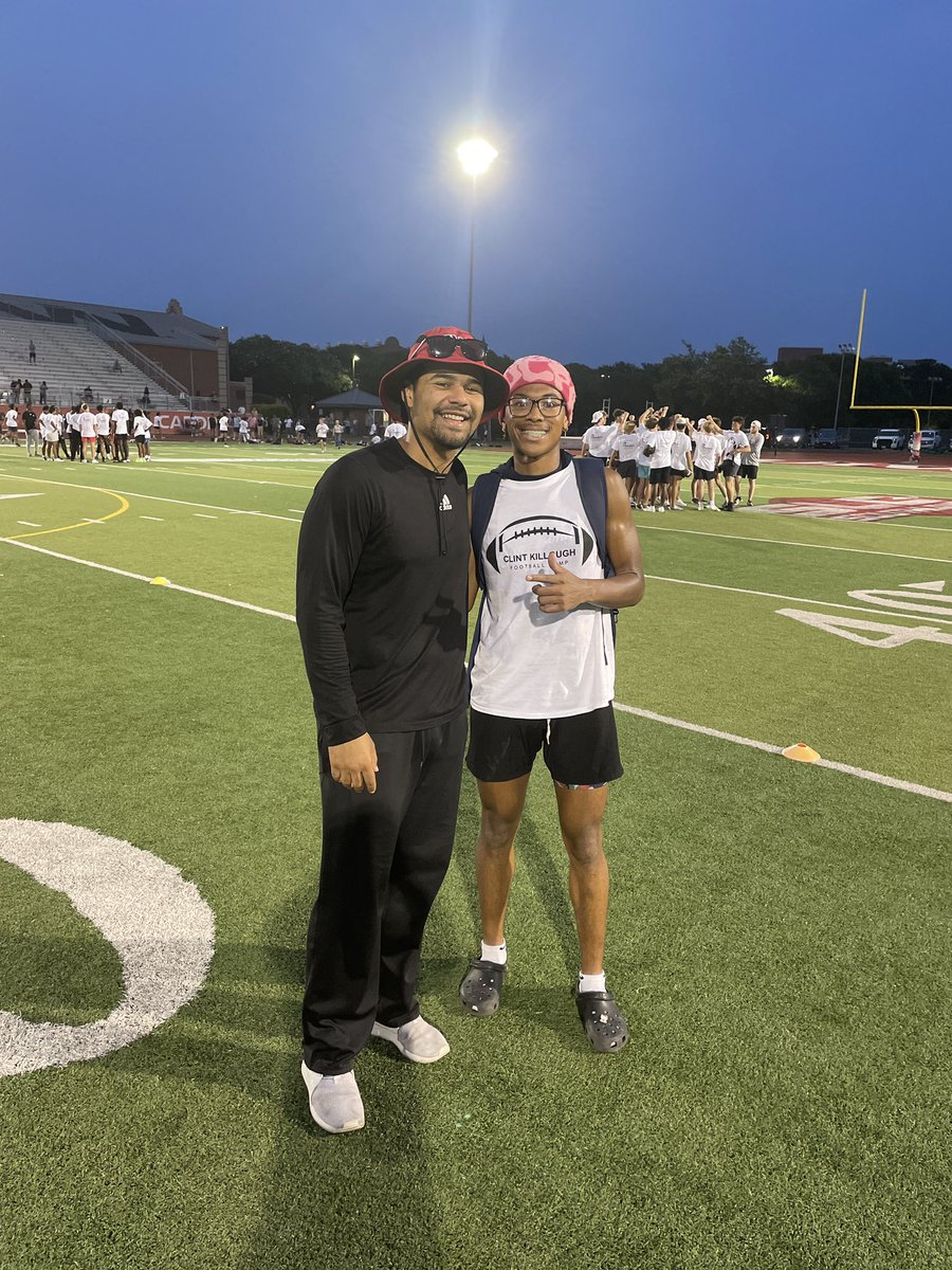 Ebrock_22's tweet photo. Had a great camp today at @UIWFootball 
@Kennyhill13 @Coach_Killough
@TRRoughriderFB https://t.co/pNiz3HiTRr