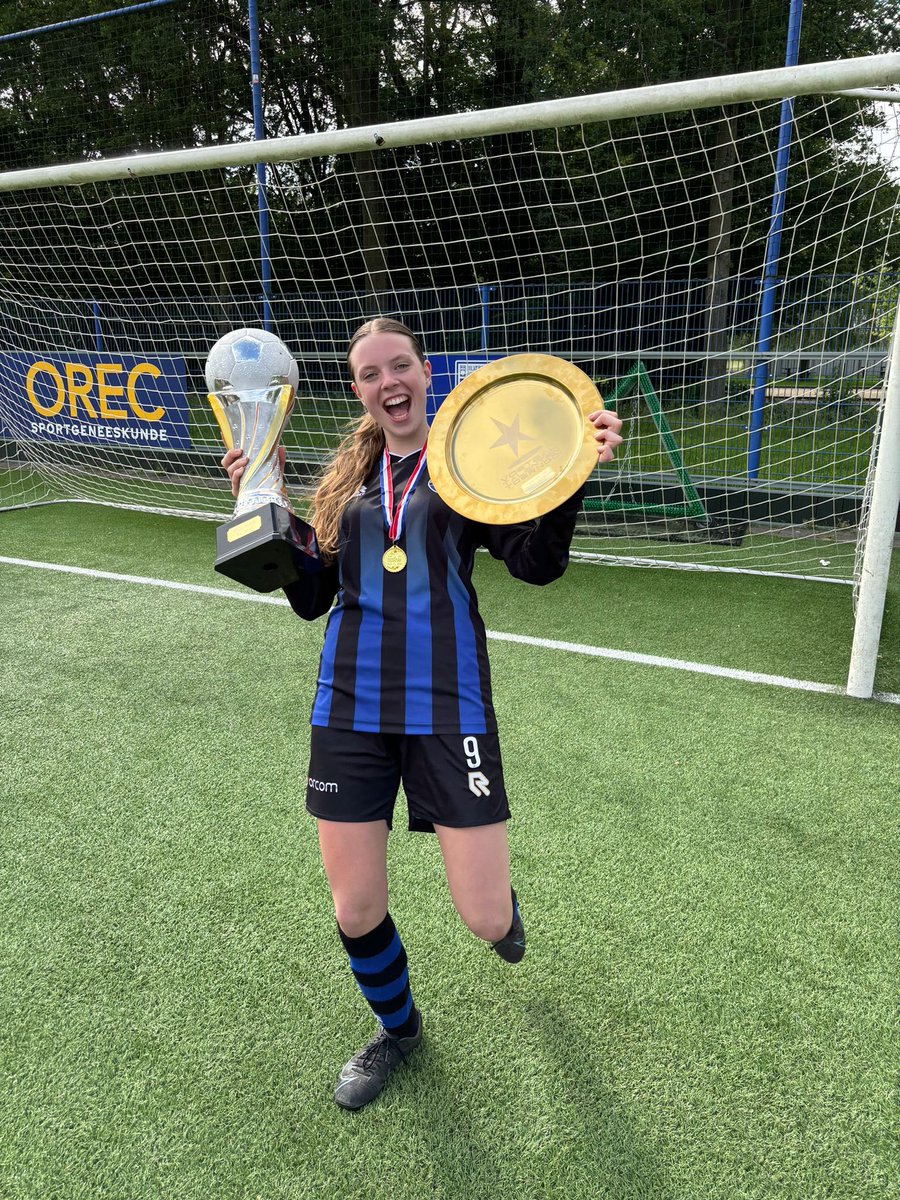 uscl_soccer's tweet photo. Great news from one of our incoming freshman (Claire De Groot) whose team won the Dutch Championships this weekend.  Congrats Claire and wow are we excited as we are getting a fantastic player and even better person here - can’t wait ! https://t.co/xLnktiW8Qm