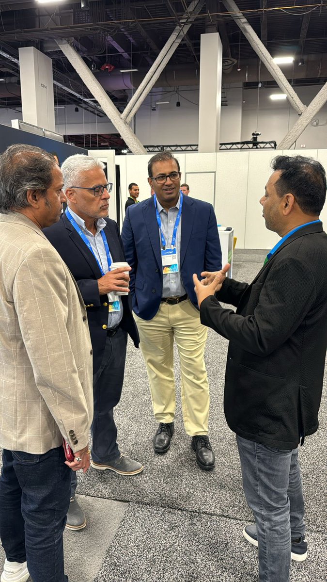 TheFabrixAI's tweet photo. That's a wrap on Day 1 at #CiscoLive! ๐ธ Here are some snaps from the day. Let us know in the comments how your Day 1 was! Can't wait to see you guys tomorrow for more exciting sessions and insights.
#CiscoLive2024 #Day1 #CloudFabrix https://t.co/lMsV8r06gF