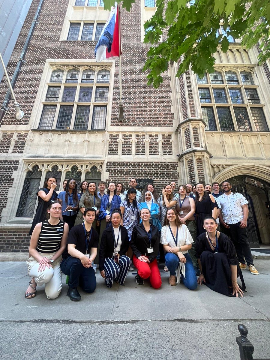 cmicalderonq's tweet photo. Soy parte de la Blue Generation 2024 de nada más ni nada menos que el gran @ExplorersClub  en Nueva York, estoy muy muy muy feliz y agradecida de @SOAlliance  y Daniel Cáceres :). Hoy tuvimos el honor de estar con la Dra. @SylviaEarle  de @MissionBlue  
:) https://t.co/S4JINPs2hL