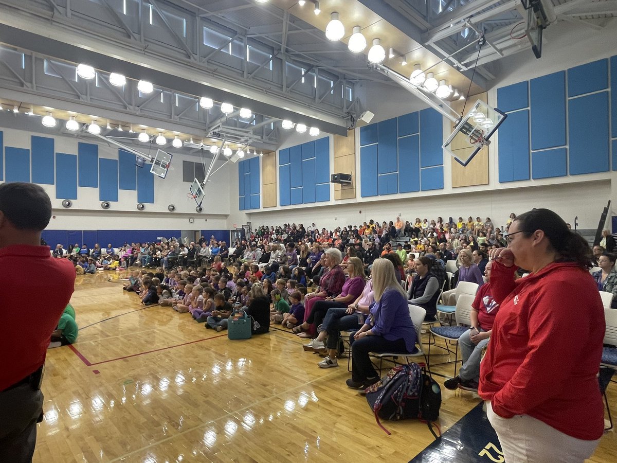 _NVanderpool's tweet photo. What an amazing May #PBIS  Assembly!! Our 2nd grade team needs to take the show of self-compassion on the road! ❤️💙 #MacOnBoard #BPatriotProud @BinghamtonCSD @PaulVVesci @DrToniaThompson https://t.co/uF6VC1PWPG