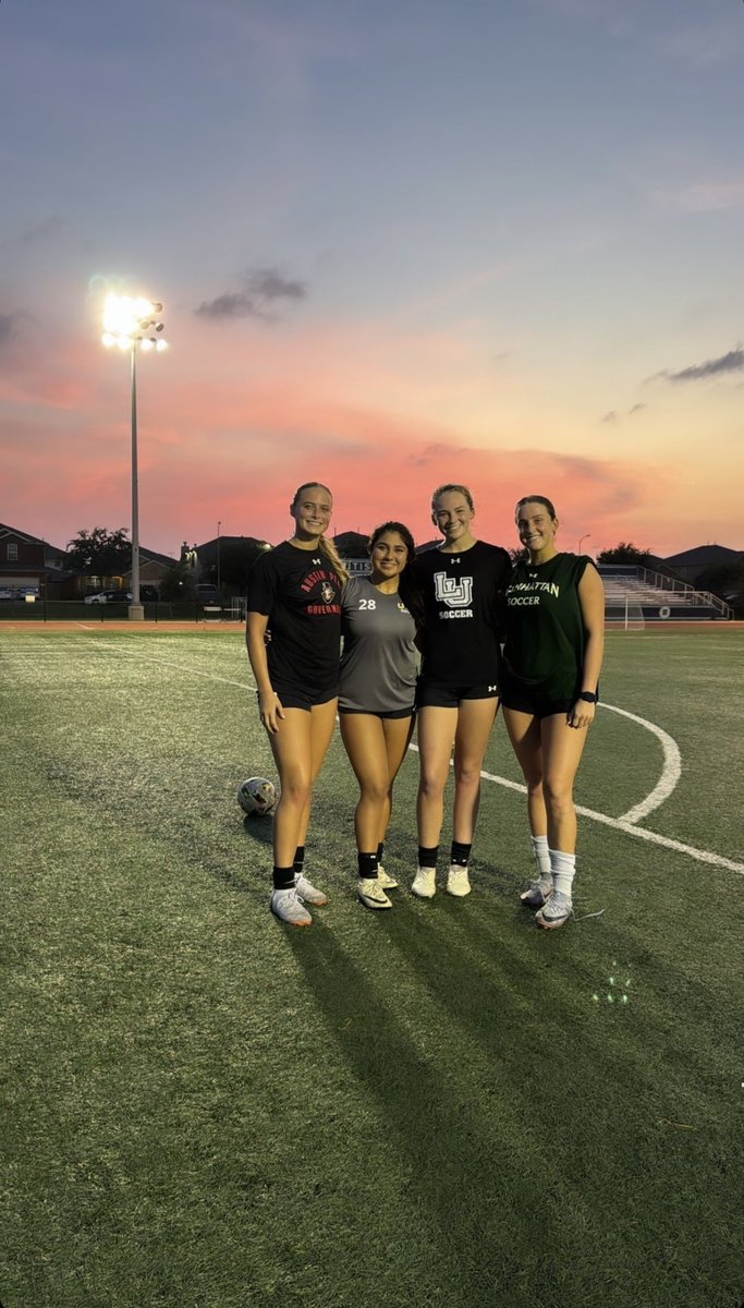 Maddie Rich (@maddierich2023) on Twitter photo Great training tonight with <a href="/CollegeSoccerID/">College Soccer ID</a> Thank you <a href="/CoachGusMota/">Gustavo Mota</a> <a href="/TakiStewart_/">Taki Stewart 🇯🇲</a> <a href="/gkjccherry/">Jason Cherry</a> Great training tonight with <a href="/CollegeSoccerID/">College Soccer ID</a> Thank you <a href="/CoachGusMota/">Gustavo Mota</a> <a href="/TakiStewart_/">Taki Stewart 🇯🇲</a> <a href="/gkjccherry/">Jason Cherry</a>