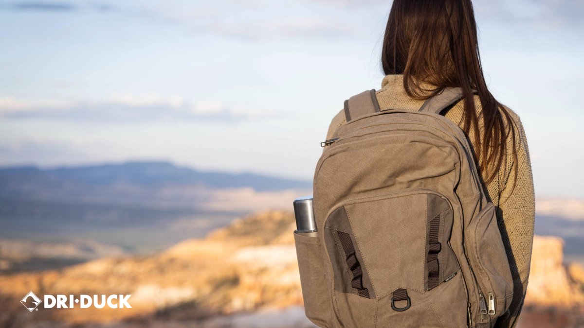 DRIDUCK's tweet image. The Traveler Backpack. Maximum storage for any adventure. #driduck #driducktraveler #driduckbags #thetraveler | l8r.it/cU7T