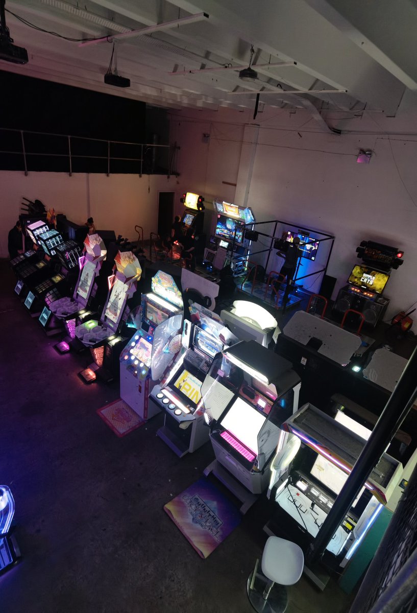 FreeplayC's tweet image. Instead of "recreating" retro gaming from the past, why not live in the present? Respect to all gamers who are challenging today's modern arcade games, now!

You are a rare breed in this day and age. Without you, the arcade scene cannot continue to push forwards.