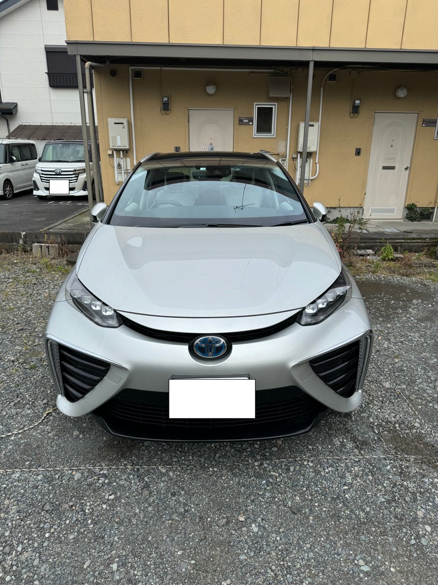 doreamnetyoko's tweet photo. 平成28年式トヨタ　ミライ買取致しました～(*´ω｀*)

さすが高級車ですねぇ運転してみたのですが中々いい走りで

御座いました～

買取値段は70万円でございます‼

皆様お待ちしております‼ https://t.co/QsQ7EEgPR7