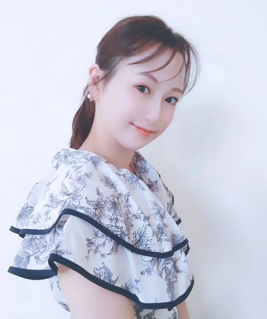 koyuri322's tweet photo. あっという間 6月ですね
最近お気に入りワンピース🤍
#ファッション #コーデ #メイク #花柄ワンピース #SHEIN #SHEGLAM 
#いいね #拡散お願いします https://t.co/ykeAGVwrVc