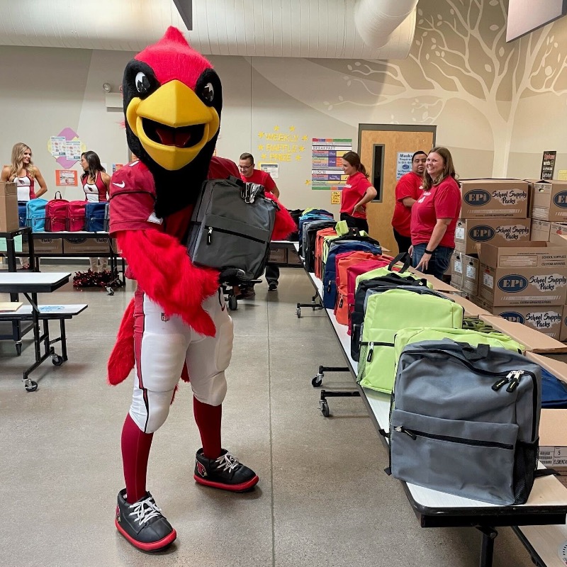 AZCardinals's tweet photo. Our @StateFarm Virtual Back 2 School Drive is back!

Help us get the students dressed to impress for the first day of school.