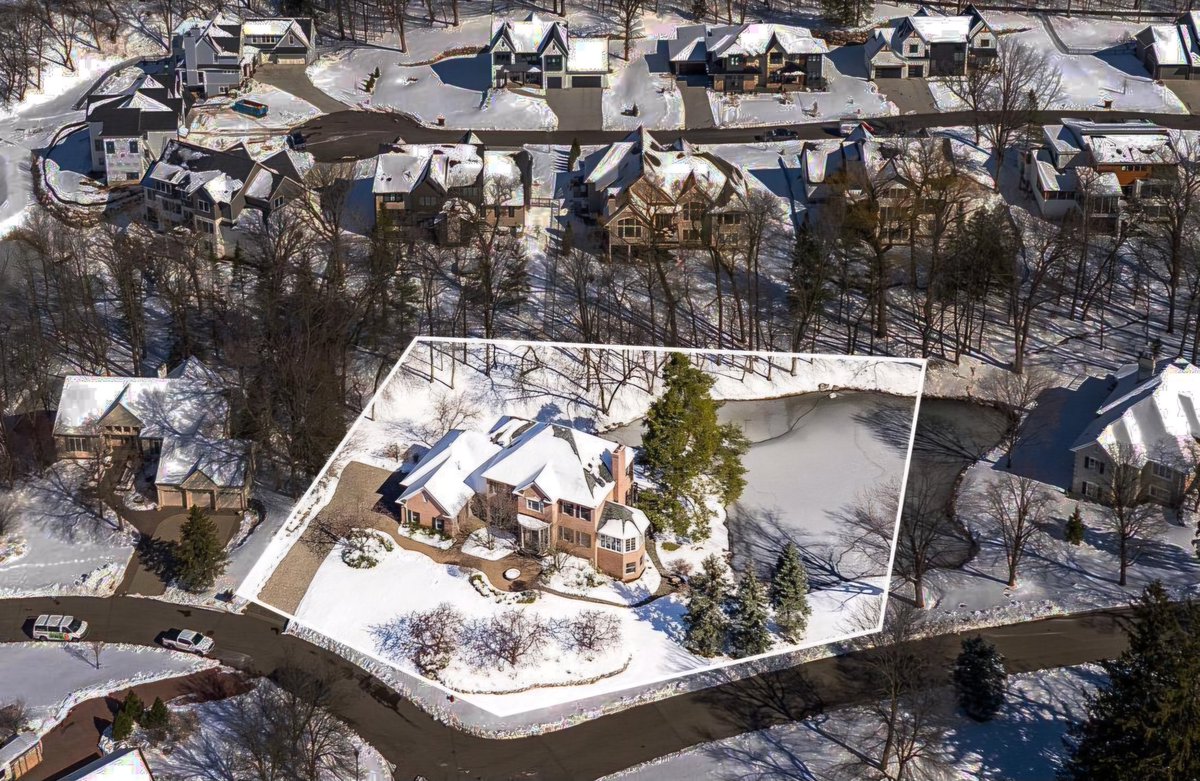 nickleyendecker's tweet photo. Sold in 5 days for $1.51 MM, 108% of the list price: 13800 Crowne Hill Lane, Minnetonka, MN 55305 https://t.co/IJuIsKau29 https://t.co/HshjhPeoGz