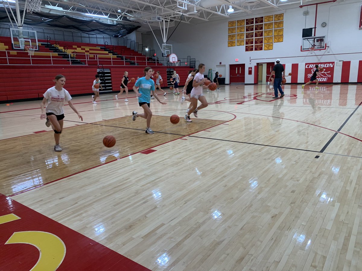 Day 1 of camp was a huge success! Got better and had fun while working on the fundamentals of shooting and ball handling. Looking forward to day 2! Roll Pride 🦁