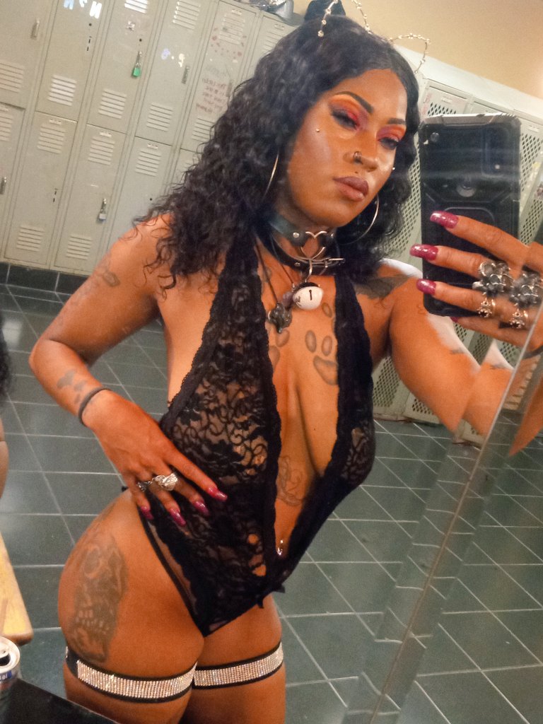 0H_DevourLilith's tweet photo. Just A Different Breed Making Good Bread 🍞 #LinkInTheBio #KandiMFSweets #PoleArtist #Vixen 😀 https://t.co/EK4VUsuqkj