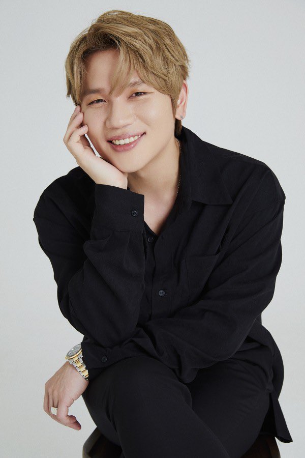 #KWill スターシップと17年目再契約

ケイウィルはスターシップの設立から共にした創立メンバーで、2007年デビュー以来、これまで長い時間格別な縁を続けている。実際、スターシップはケイウィル一人の歌手を持つ新生企画会社としてスタートした