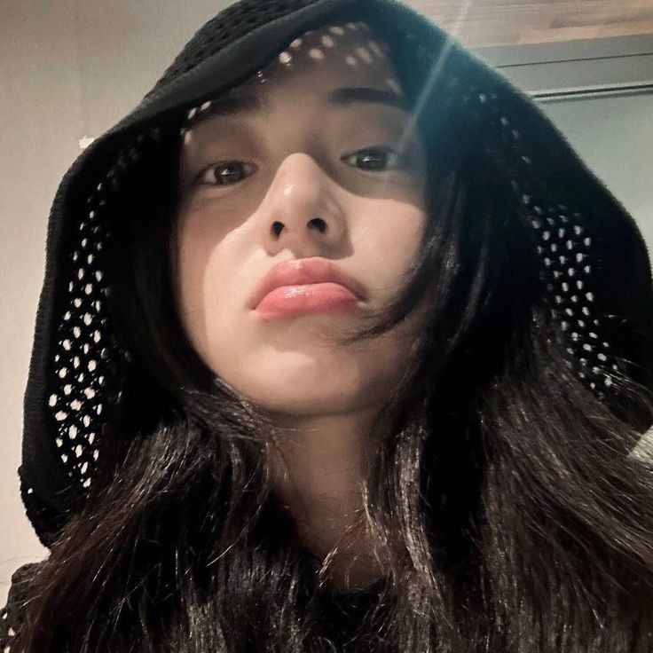 fionxwvs's tweet photo. [ restarting || D-3 🗯 ]

hi i'm fiona, i'm looking for interactive moots ! 🌷

- she/her, filo | '08
- not new to #stantwt or #kpoptwt
- any fandom is welcome ! ^^

♡/↻ = to be mootsz ~ 💥 https://t.co/quStnrFlVl