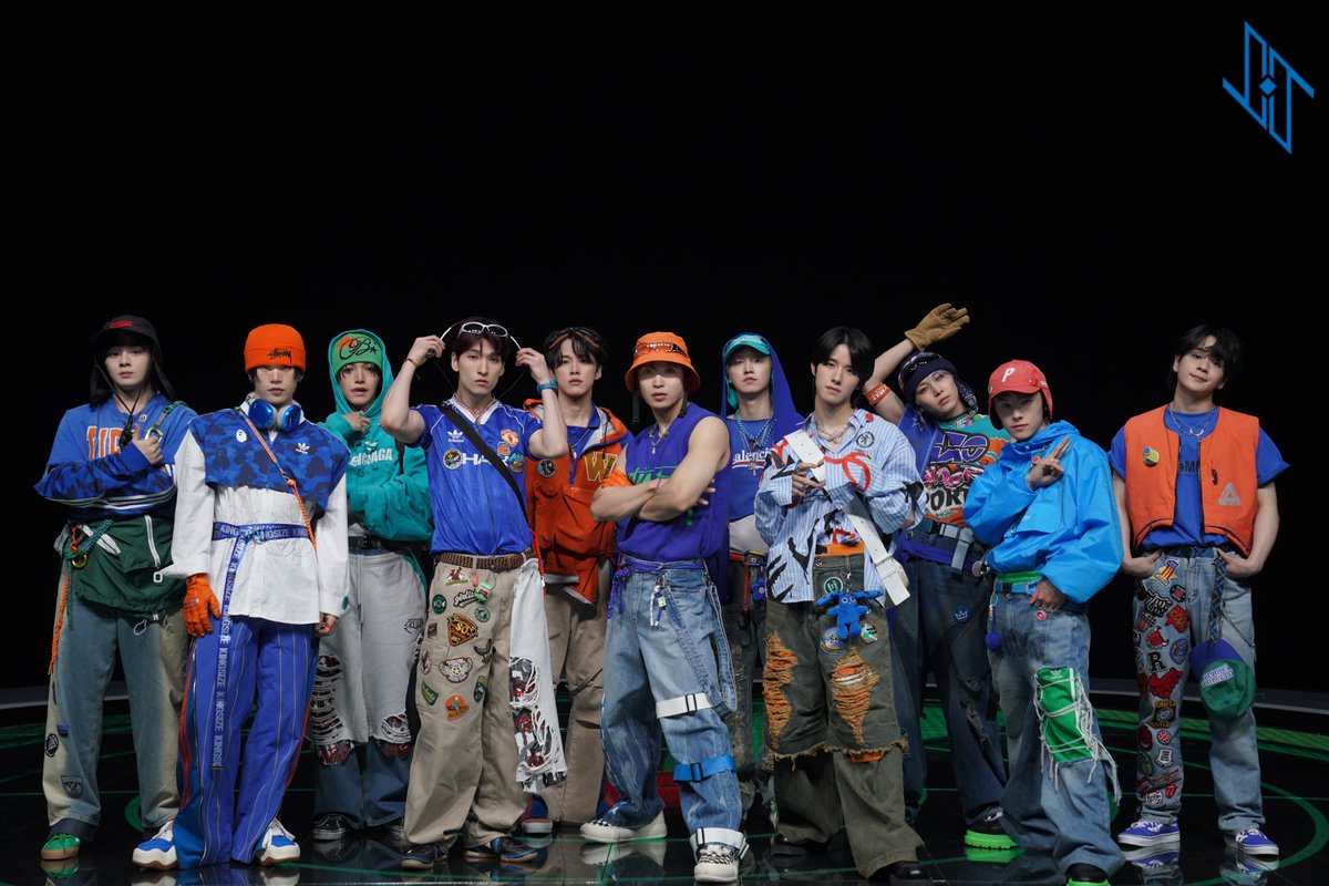 official_jo1's tweet photo. JO1 FCコンテンツ『PHOTO』更新！

'Love seeker' MV Shooting Behind Photos

JO1公式HP内 FCコンテンツ
『PHOTO』よりチェックして下さい
▶️https://t.co/fja69scrf6

#JO1 #JO1_HITCHHIKER
#HITCHHIKER #Love_seeker https://t.co/KuJo8MACFl