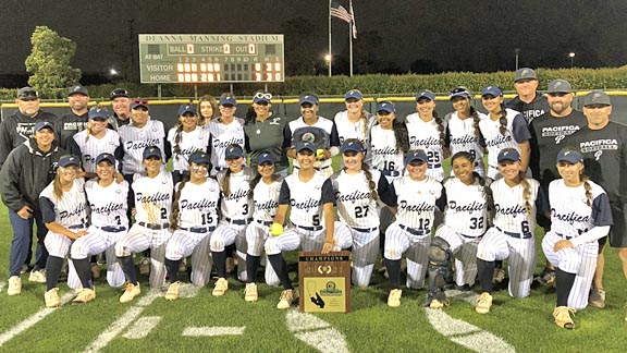 Pacifica: State Softball Team of Year.
Twenty years after the Garden Grove school repeated for this honor, the Mariners have struck again. Also fourth time ever, which now ties for state lead.
<a href="/PacHS_Softball/">Pacifica High School Softball🥎</a> <a href="/ocvarsity/">ocvarsity</a> <a href="/OCSportsZone/">OC Sports Zone</a> 
calhisports.com/2024/06/03/pac…