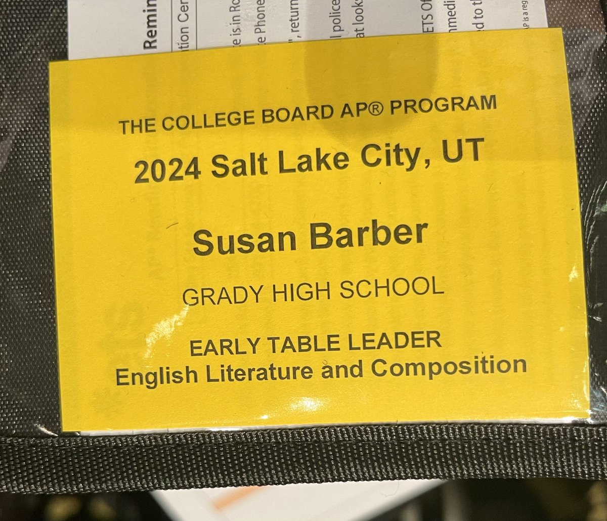 susangbarber's tweet image. Let the the #aplit reading begin! 

389,000 students took the exam 
1.1+ essays to score 
1800 readers (mix of onsite and at home) 
1900 people total with leadership 
@Steve_R_Price, chief reader, gave these numbers tody
We’re off to a great start here!