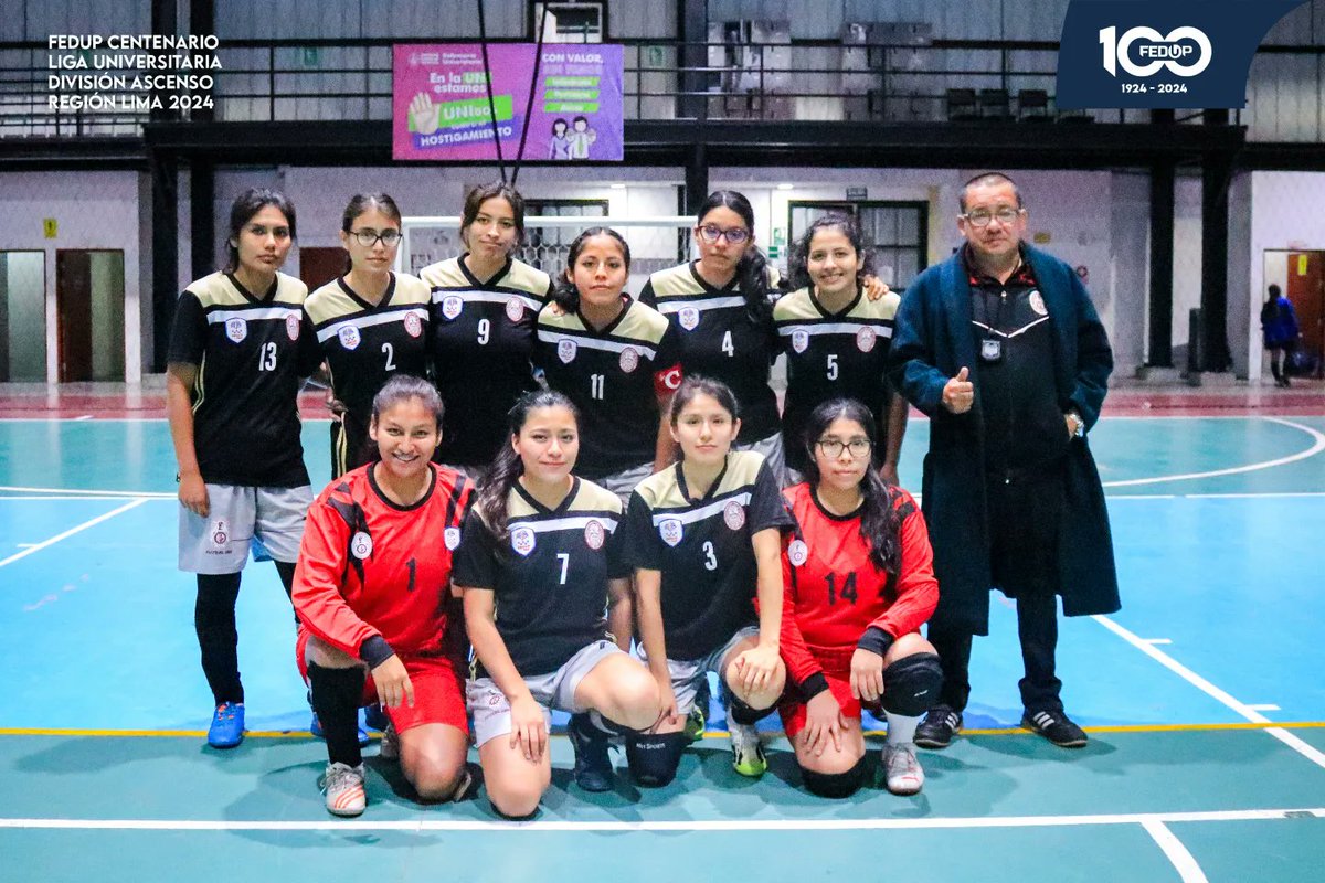 perufedup's tweet photo. ¡VICTORIA EN CASA! 🏆🔥⚽️
La #UNI venció 2-1 la #UCSUR en la tercera fecha de la FEDUP Centenario Liga Universitaria de Futsal Damas  División Ascenso Región Lima 2024. 🔝

📸 @angelligr24

FEDUP, 100 años promoviendo el deporte universitario 💙❤️ https://t.co/6VkCAqAC66