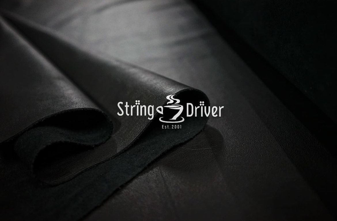 String_Driver's tweet image. ニューモデルからは標準で本革レザーを贅沢に採用させて頂きました。
本革ハンドルに加え、フルレザーの仕立てを是非ご堪能ください。

#StringDriver