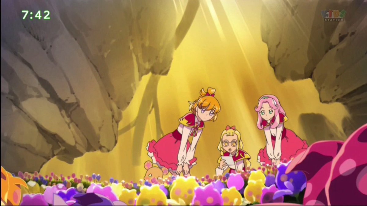 Marcouli99's tweet photo. The main three Maho Girls, with Jun, Kei and Emily worked so hard for the fireworks show.
The Precure were determined. They cannot lose! 😤
#プリキュア #まほプリ #Precure #MahouTsukaiPrecure #KidsStation https://t.co/3AEW0mAXnD